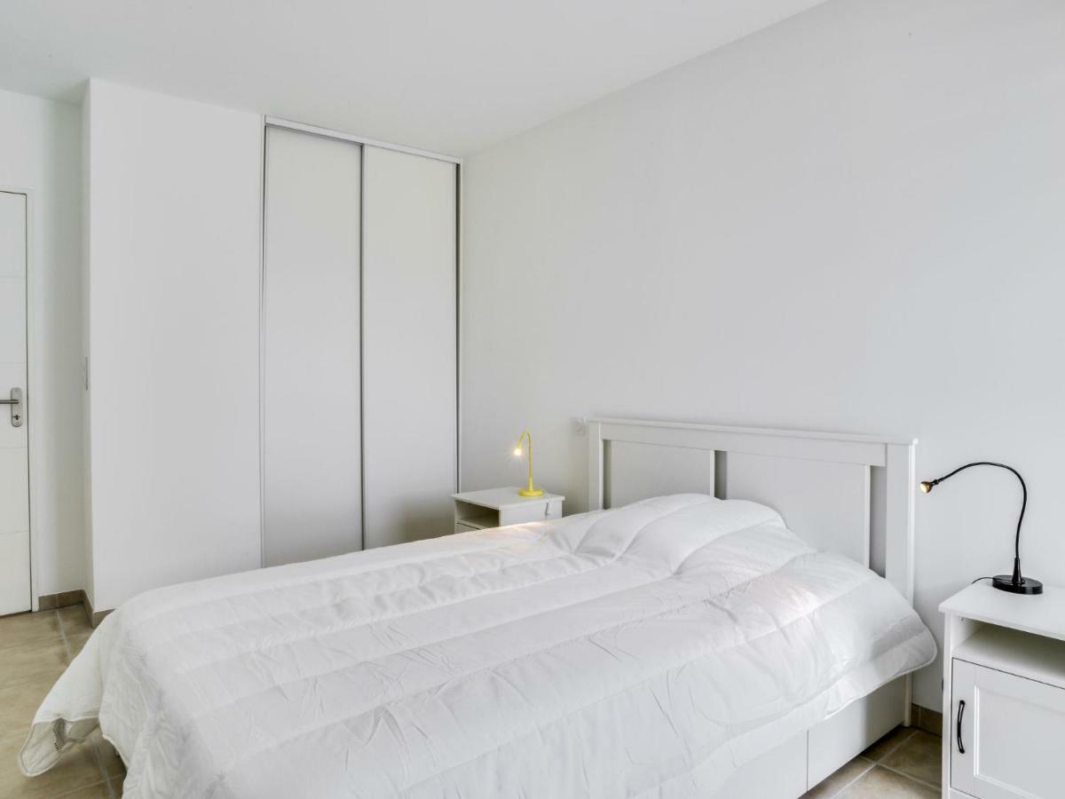 Apartment Roc Eden-1 By Interhome Сен Мало Екстериор снимка